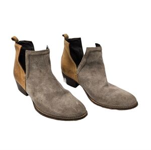 Diba True Stop By Ankle Boots in Suede and Leather